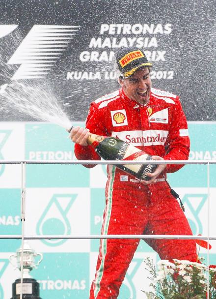 Malesia 2012: Alonso trionfa in una gara che è un campionario di meteorologia: diluvio, pioggia, umido, asciutto. 